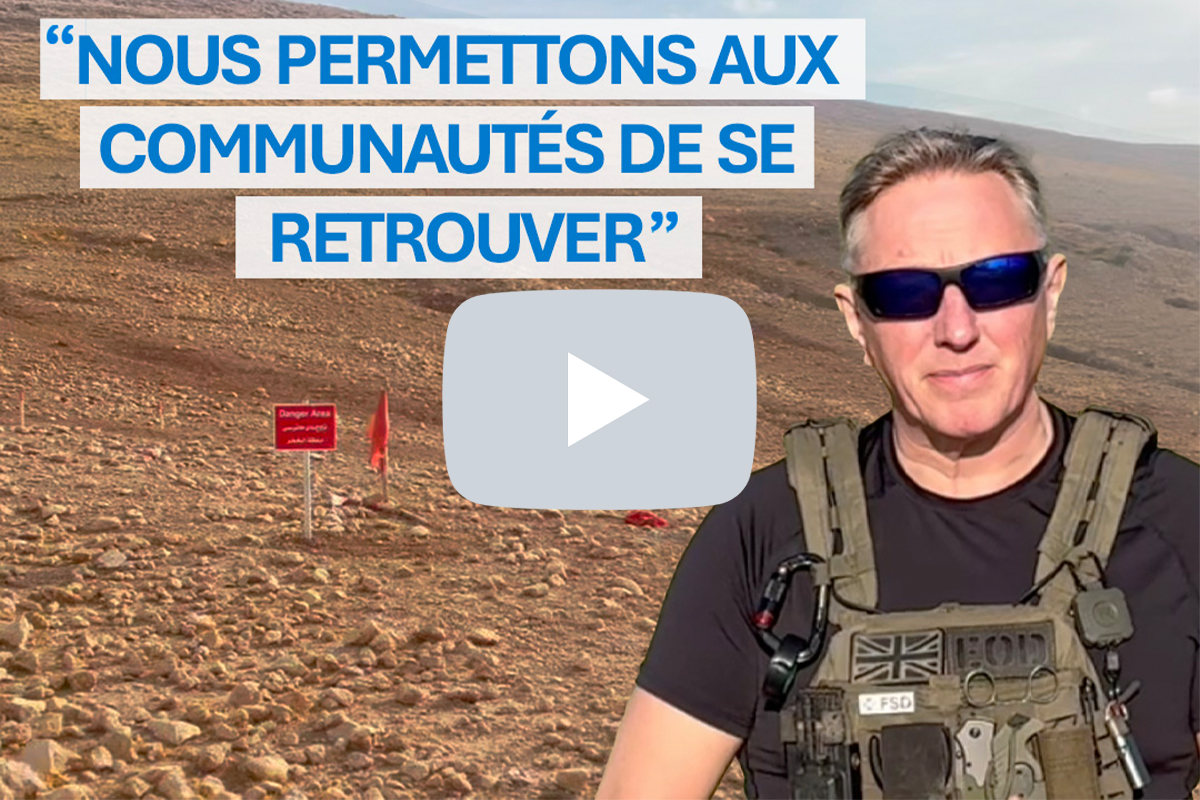 Nous permettons aux communautés de se retrouver (Red Youtube Logo) Nous permettons aux communautés de se retrouver (Red Youtube Logo)